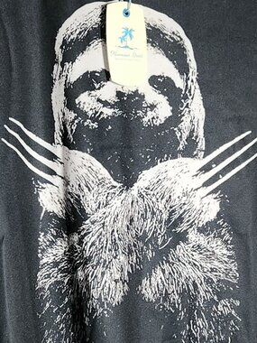 NEW size M-L Sloth with claws print  Polyester tee shirt.